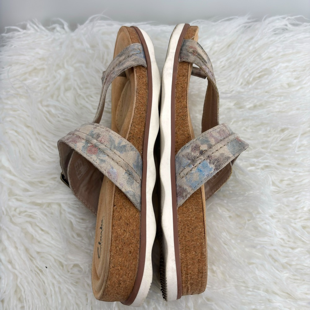 Clarks Collection BRYNN MADI
SAND INTEREST Comfort Sandals Women 7.5 M Neutral - Picture 6 of 9